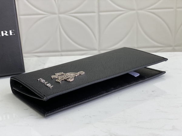 プラダ財布コピー側面デザイン